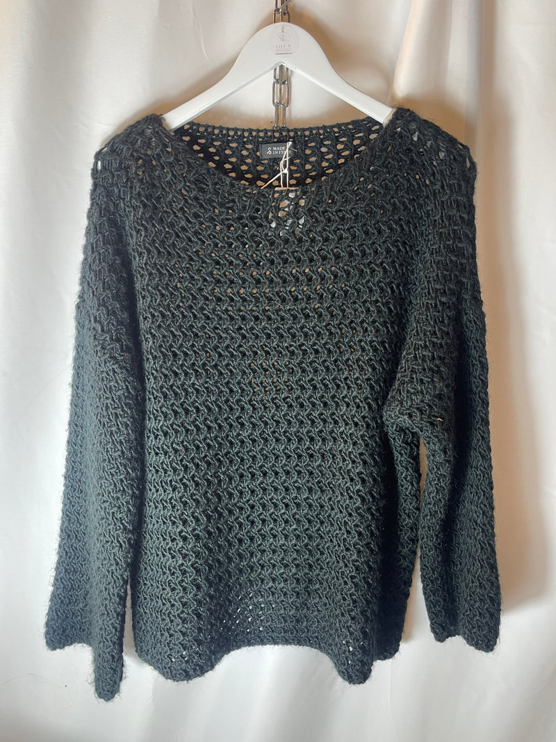 Beau moda -  Slash neck knit