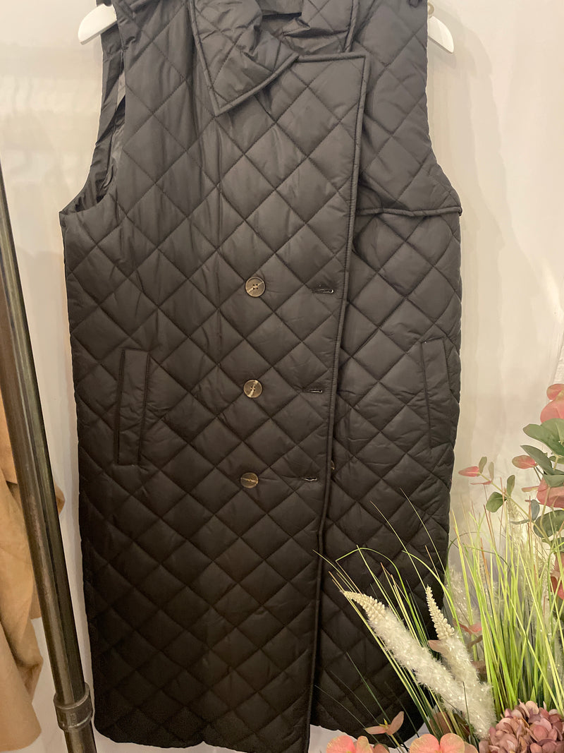 MADE IN ITALY - Quilted long sleeveless coat