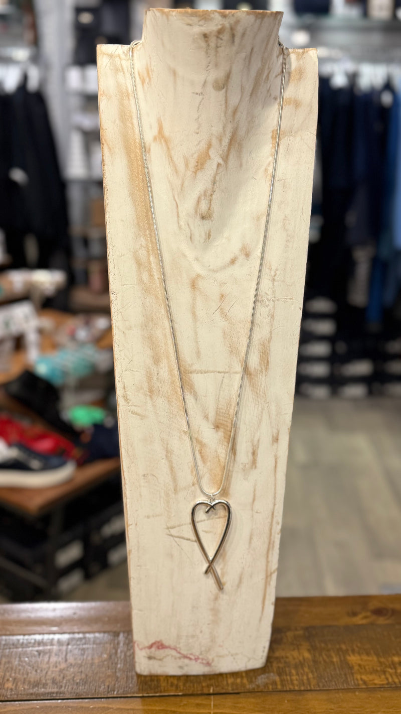 J & L Large heart pendant necklace