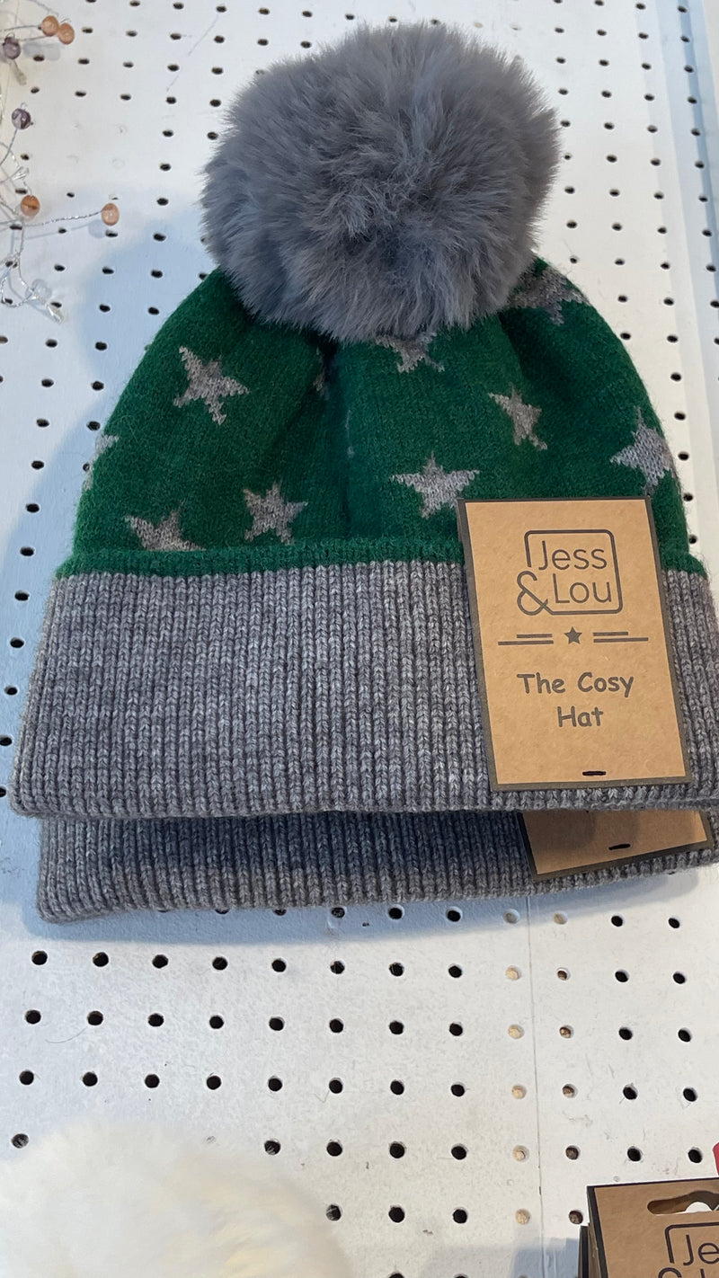 J & L Cosy cable pom pom hat