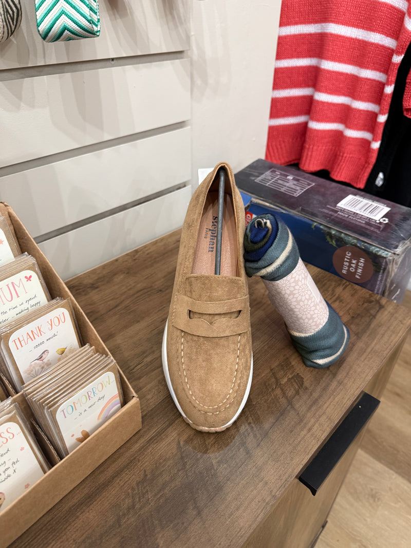LUCY LOAFERS