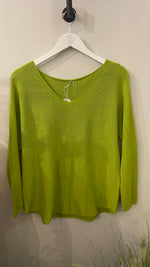 SELENA Seam sleeved jumper v neck