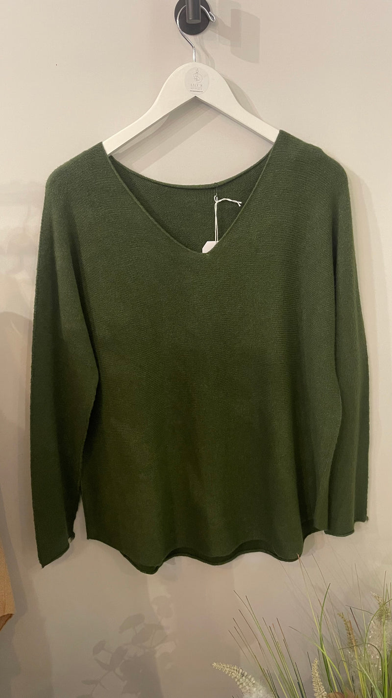 SELENA Seam sleeved jumper v neck