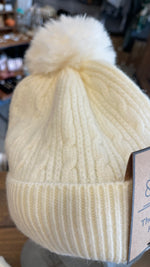 J & L Cosy cable pom pom hat